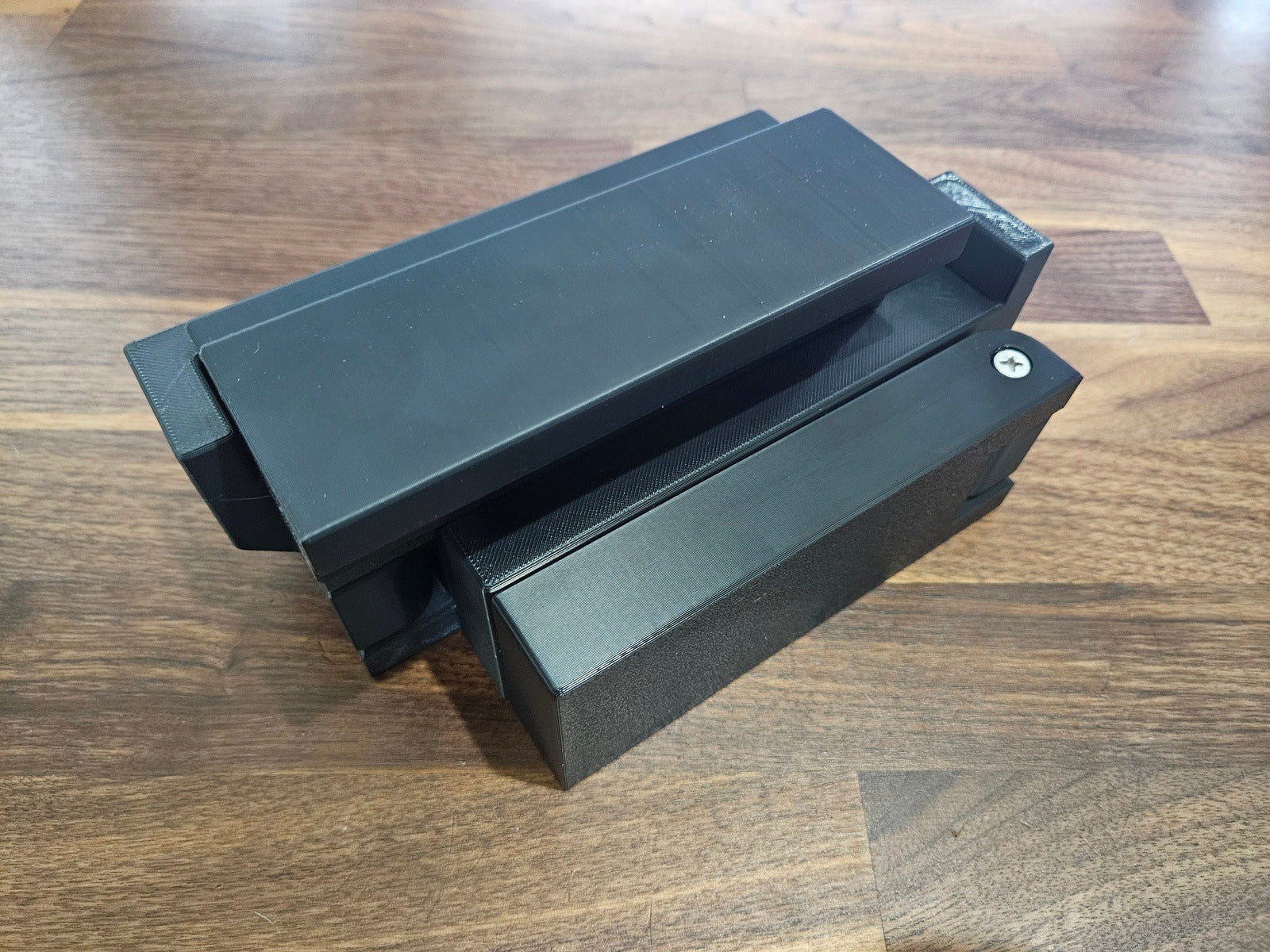 Cargo Floor Riser for Rivian R1S – OpenSource EV Parts