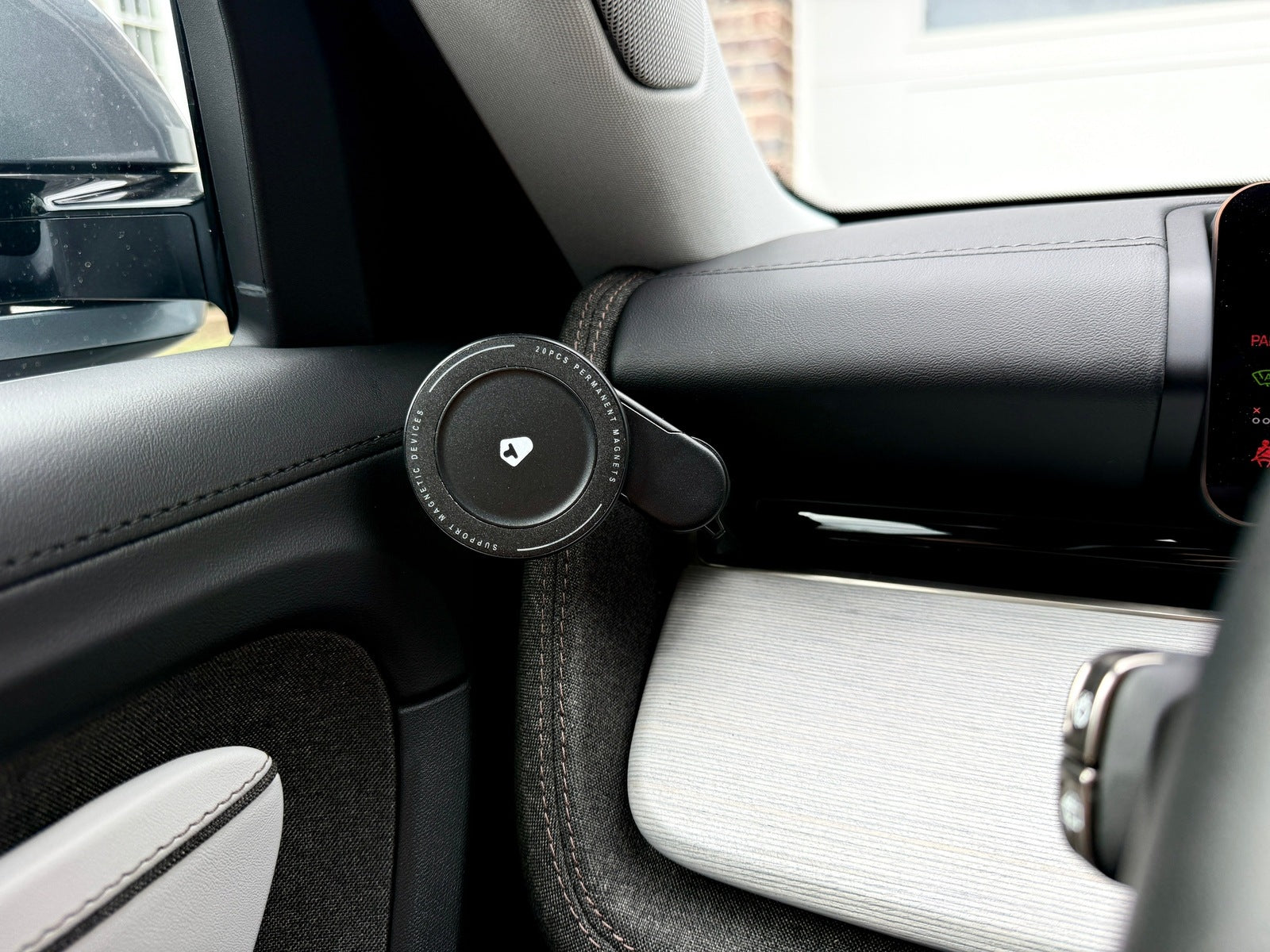 TripleLock Phone Mount for R2