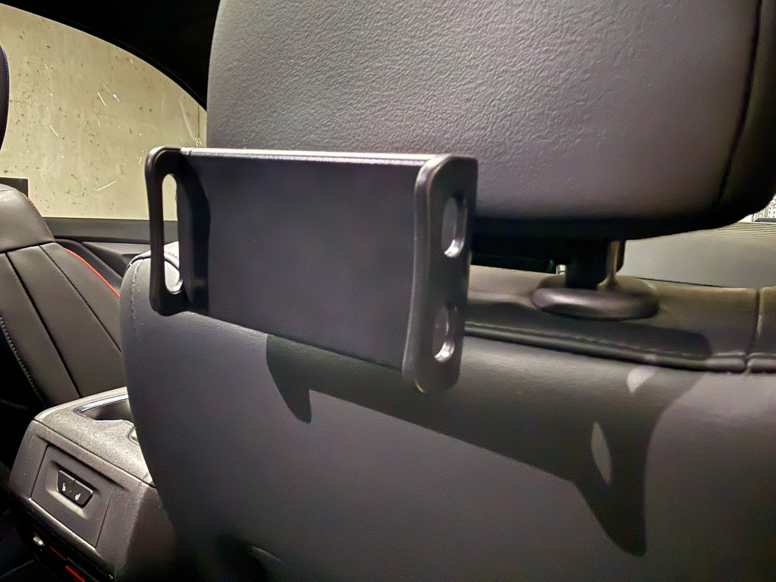 Seat Back Tablet Mount - Silverado EV & Sierra EV