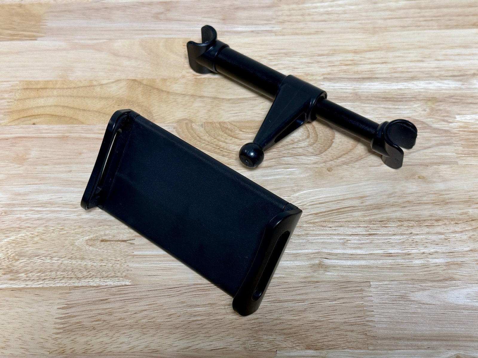 Seat Back Tablet Mount - Silverado EV & Sierra EV