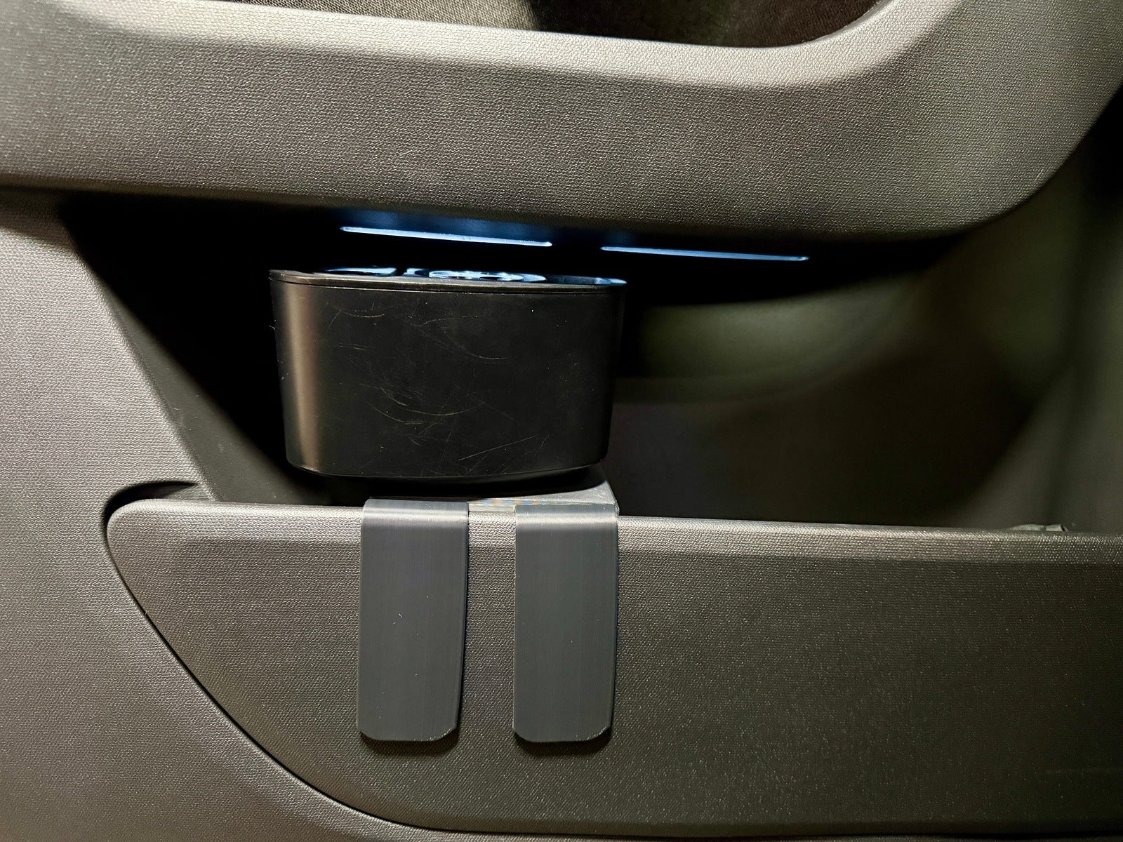 NACS Adapter Holder for R2